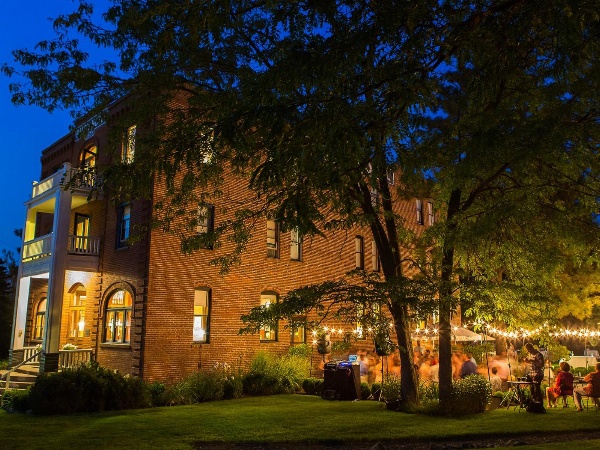 Balch Hotel image 1