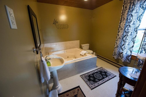 Balch Hotel image 27